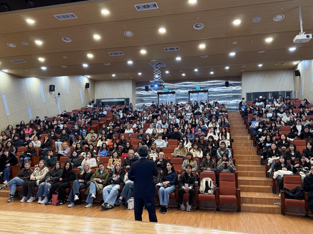 국제교류처, 2025-1학기 외국인 학부 신입생 및 교환·방문학생 대상 오리엔테이션 개최 이미지